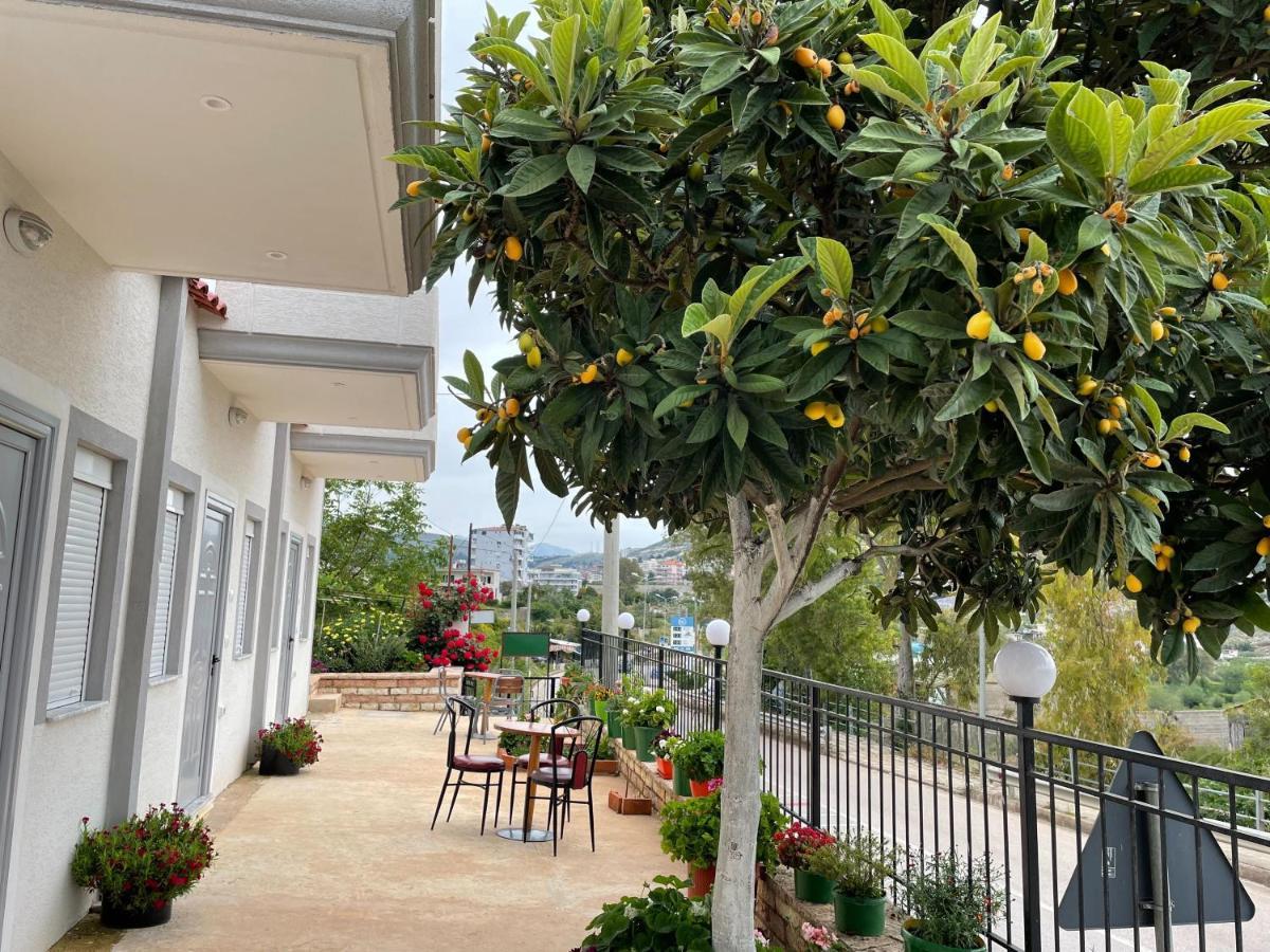 Sky Apartments Sarande Luaran gambar