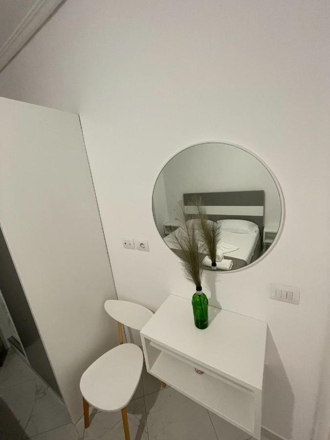 Sky Apartments Sarande Luaran gambar